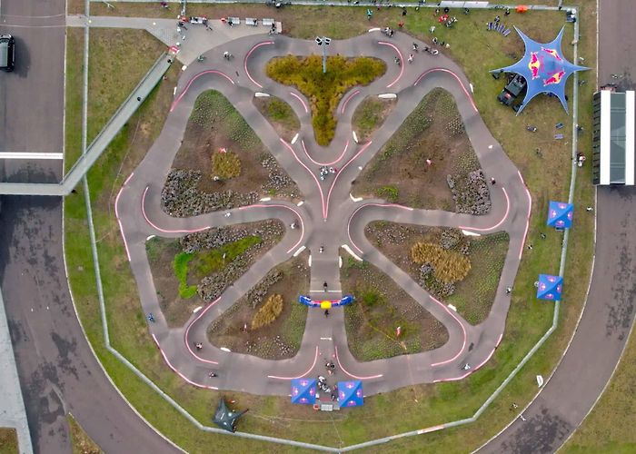 Red Band PumpTrack Cycling experience Roosendaal - Pumptracks photo