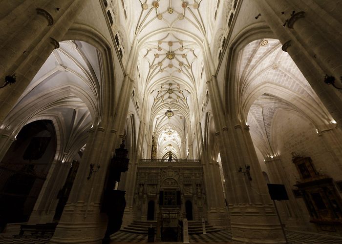 Iglesia Concatedral de San Julian Telefono: Otras Iluminaciones - Fundación Iberdrola España photo