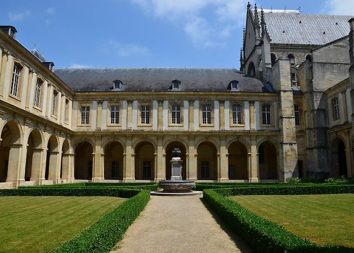 Saint-Remi Abbey Museum Musée Saint Rémi - Reims - Arrivalguides.com photo