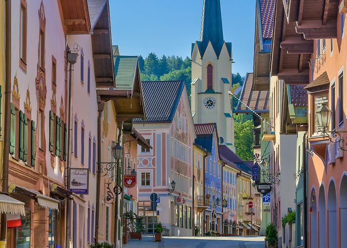 Historical Ludwigstrasse Historic Partenkirchen - Garmisch-Partenkirchen - Arrivalguides.com photo
