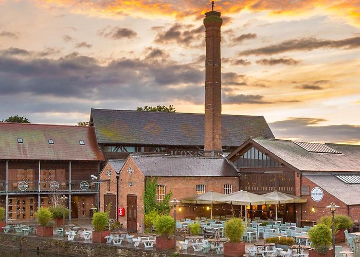 Cox's Yard Assistant Manager at Cox's Yard | Harri Jobs photo