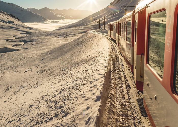 Piz Martegnas 6-er Experiences provided by Swisstainable committed service providers ... photo