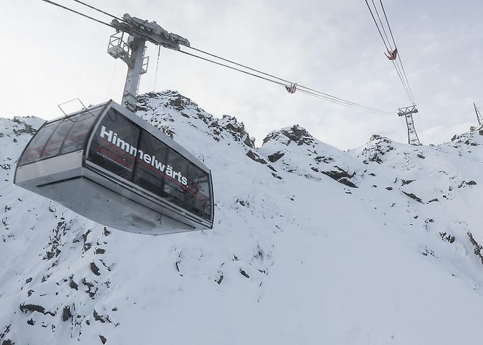 Murtel-Corvatsch Operating times for cable cars | Corvatsch Diavolezza Lagalb photo