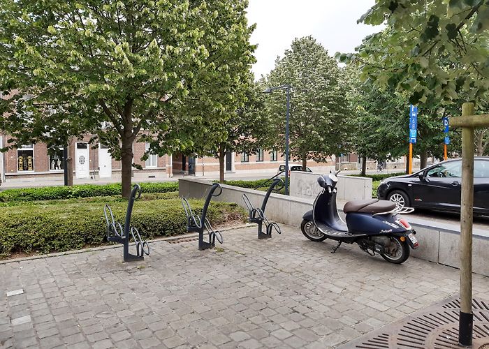 Parking Beffroi Velopark: A Linked Open Data Platform <br/> for Bicycle Parkings photo