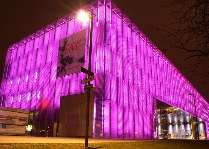 Lentos Art Museum Linz | Lentos Art Museum photo