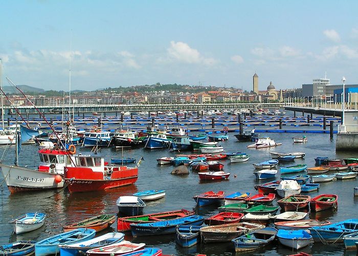 Puerto de Bilbao Santurtzi | Qué ver en Bizkaia | Guggenheim Museum Bilbao photo