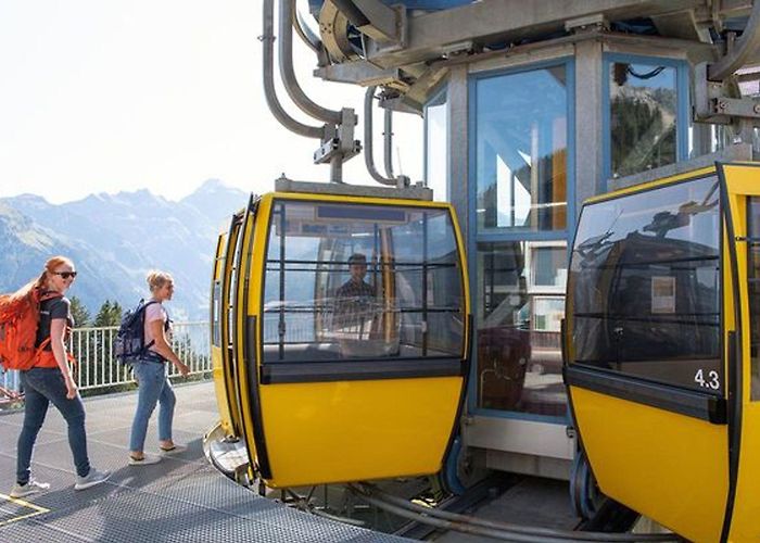 Gondelbahn Hüttenberg-Grotzenbüel Gondelbahn Hüttenberg - Grotzenbüel, Braunwald - Braunwald - Guidle photo