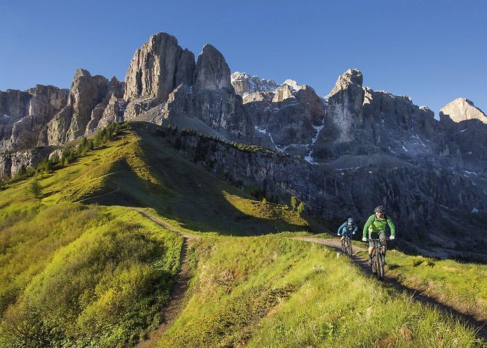 42 Val Setus Mountain biking trips | Hotel Oswald photo