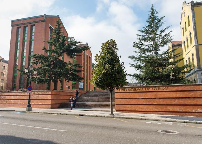 El Milán Campus - Oviedo University La Casa de las Lenguas – Storytellers photo
