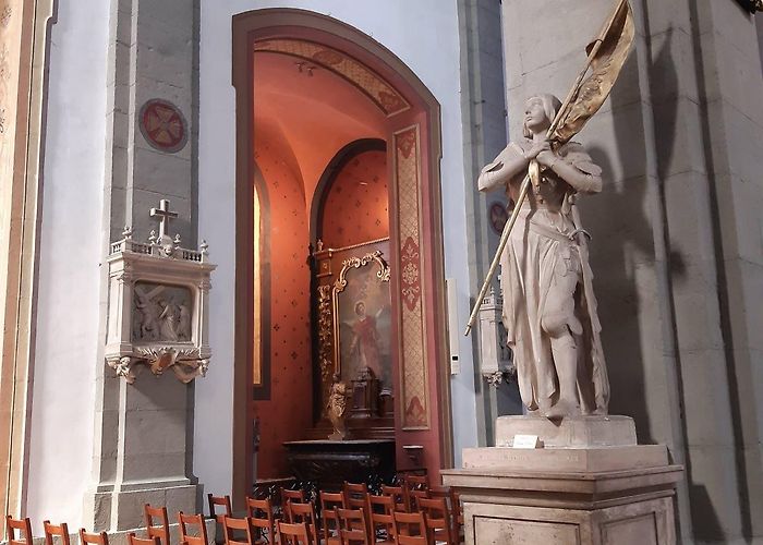 Presbytère de Saint Georges Vesoul. Visite guidée Saint-Georges, une église et son presbytère ... photo