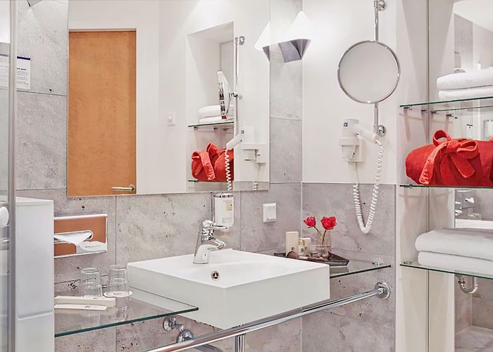 Berlin ExpoCenter Airport Best Western Premier Airporthotel Fontane BERlin, Mahlow : -34 ... photo