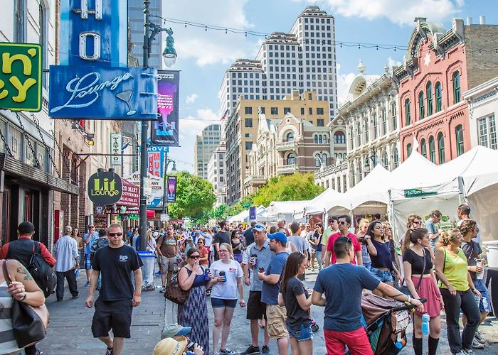 6th Street Guide to Austin's 6th Street photo