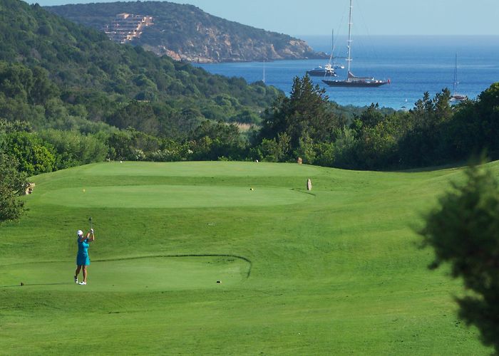 Pevero Golf Club Properties next to Pevero golf in Costa Smeralda, Sardinia | EREN photo