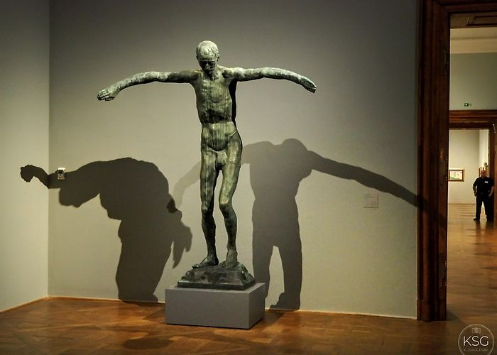 Hanak-Museum Art in the aftermath of war – a special angle on two current ... photo