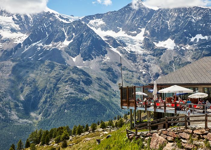 Gondelbahn Saas-Grund - Kreuzboden Kreuzboden Bergrestaurant: Der Treff für Familien - Saas-Fee photo