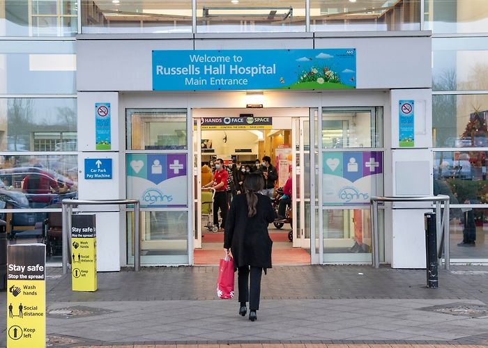 Russells Hall Hospital Magical moment sick kids' ward transformed into Polar Express ... photo