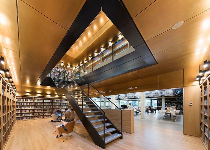 Erasmus University Erasmus University Rotterdam Library Renovation / Defesche Van den ... photo