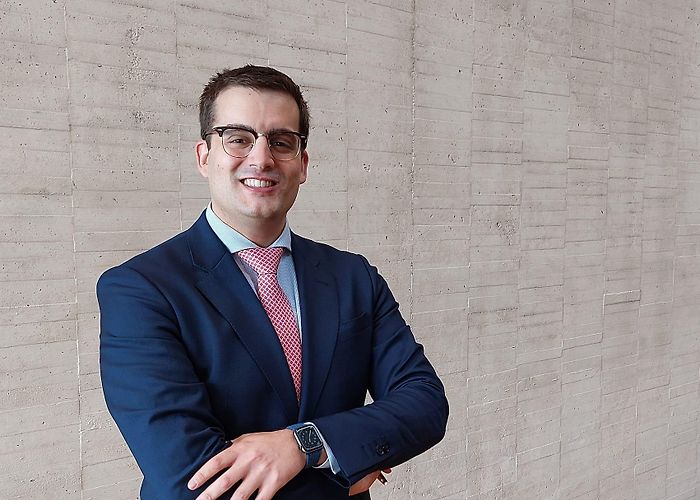 Las Cortes de Castilla y Leon CCyL: La Mesa de las Cortes de Castilla y León nombra al nuevo ... photo