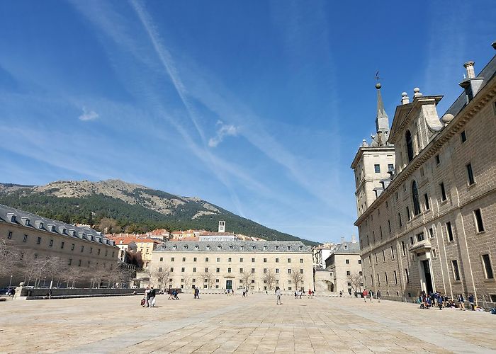 San Lorenzo de El Escorial photo