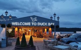 Duck Bay Hotel & Restaurant بالّوتْشْ Exterior photo