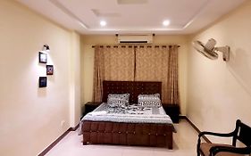 One Bedroom Apartment In Bahria Town راوالبيندي Exterior photo