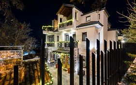 فندق Bujtina Oxhaku كورتشي Exterior photo