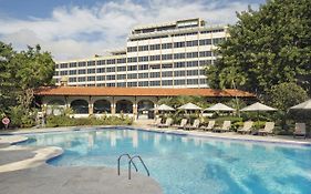 El Embajador, A Royal Hideaway Hotel سانتو دومينجو Exterior photo