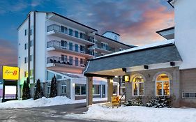 فندق Super 8 By Wyndham Niagara Falls By The Falls Exterior photo