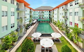 كوتا Harris Hotel & Residences Riverview Kuta, Bali - Associated Harris Exterior photo