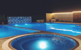 فيلا Laguna House Next To Pool At Bazaleti Lake Exterior photo