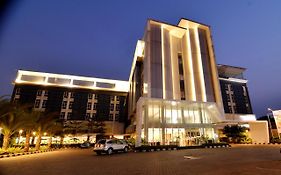تانجيرانغْ فندق ياسمين كاراواكي Exterior photo