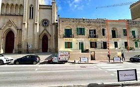 فيلا Seafront Beach House In St.Julians سليمة Exterior photo