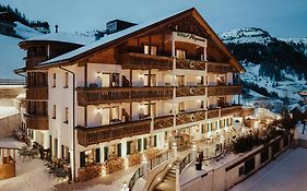 Hotel Alpenrose أرابّا Exterior photo