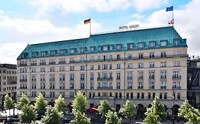 فندق أدلون كمبينسكي برلين Exterior photo