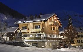 Steinbock B&B - Apartaments ليفينو Exterior photo