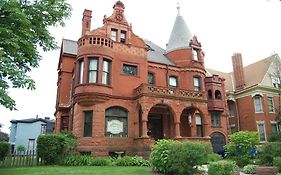 ميلووكي Schuster Mansion Bed & Breakfast Exterior photo