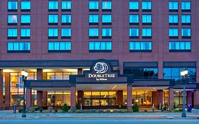 فندق Doubletree By Hilton لانسنج Exterior photo