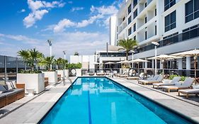 فندق Hilton Miami افينتشرا Exterior photo