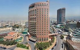 فندق هيلتون بيروت ميتروبوليتان بالاس Exterior photo