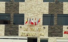 نزل تروخيوفي Le Saint-Etienne Exterior photo