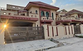 Evergreen Lodge - Unmarried Couples Are Not Allowed راوالبيندي Exterior photo