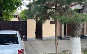 Apartamenty Na Ul Glinka طشقند Exterior photo