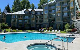 Whistler Cascade Lodge Suite Wifi Cable Tv Pool Hot Tubs Sauna Gym Parking Exterior photo