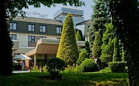 Booking Hotel Crown Piast & Spa كراكوفيا Exterior photo