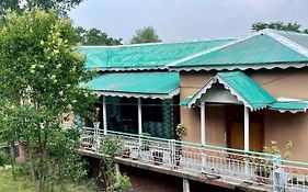 Retro Style Private Cottage Bhurban مورى Exterior photo