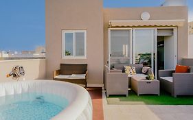 شقة La88 Bayview Penthouse With Jacuzzi سليمة Exterior photo