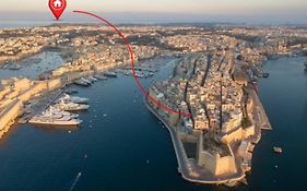 فيلا A Charming Townhouse In Senglea Overlooking Valletta'S Grand Harbour Exterior photo