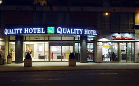 Quality Hotel Downtown مونتريال Exterior photo