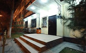 طشقند Hayot Hostel Exterior photo