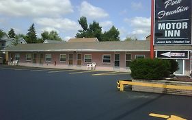 Depew Pink Fountain Motor Inn Exterior photo